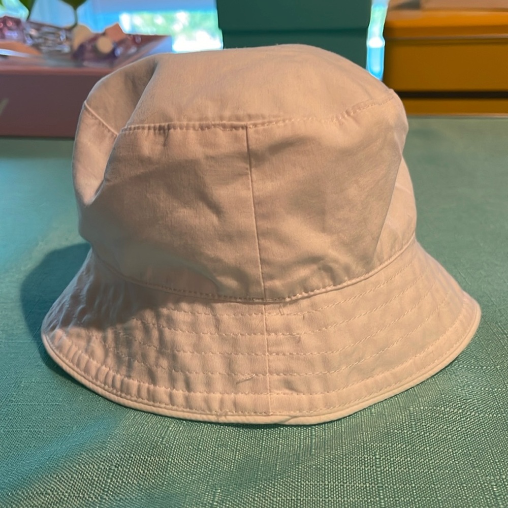 Janie and Jack Baby Hat. 0-3 months.